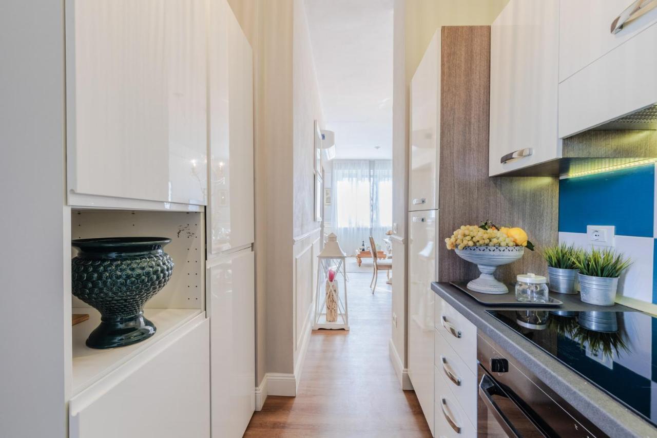 "Libeccio Apartment" Fronte Mare Con Garage Privato Lido di Camaiore Exterior foto