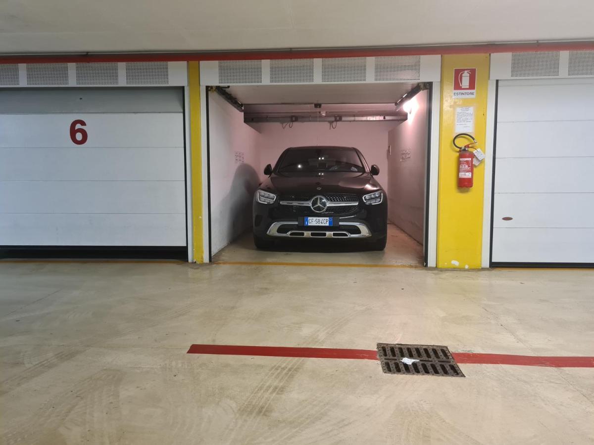 "Libeccio Apartment" Fronte Mare Con Garage Privato Lido di Camaiore Exterior foto